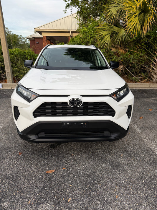 2021 Toyota RAV4 LE AWD.
