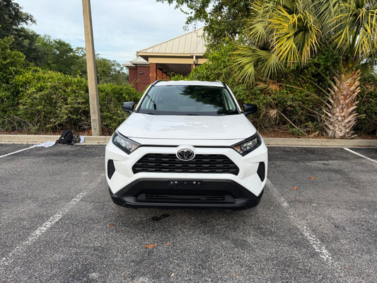 2021 Toyota RAV4 LE AWD.