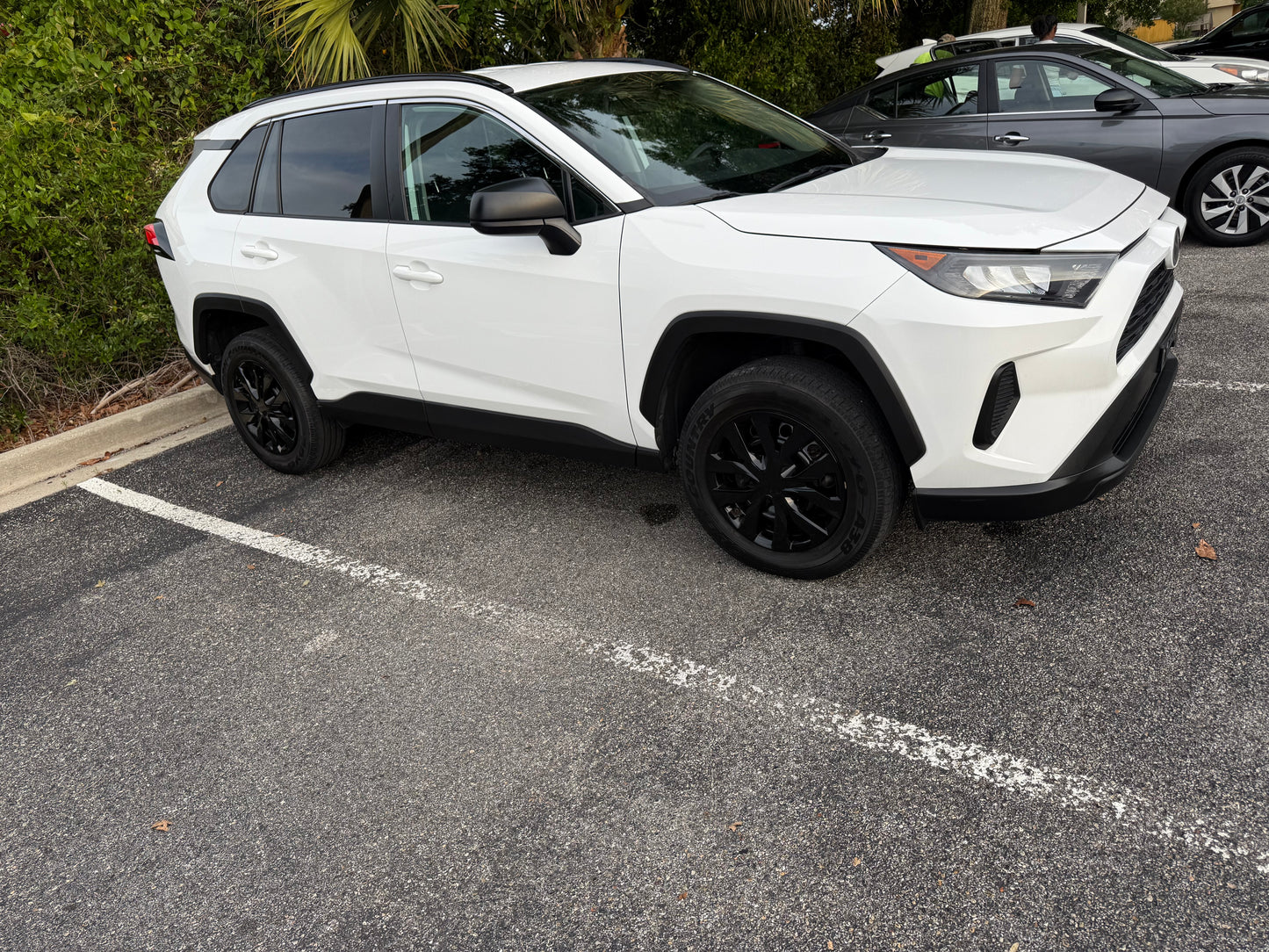 2021 Toyota RAV4 LE AWD.